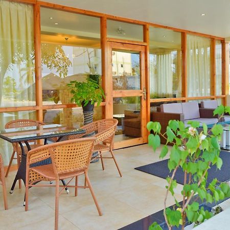 Crystal Beach Inn Male Zewnętrze zdjęcie