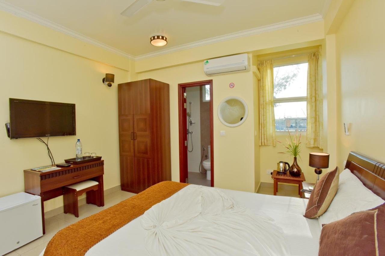 Crystal Beach Inn Male Zewnętrze zdjęcie